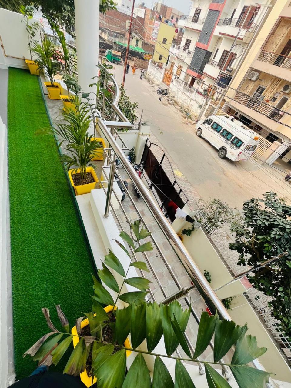 Log Inn Banaras Varanasi Esterno foto